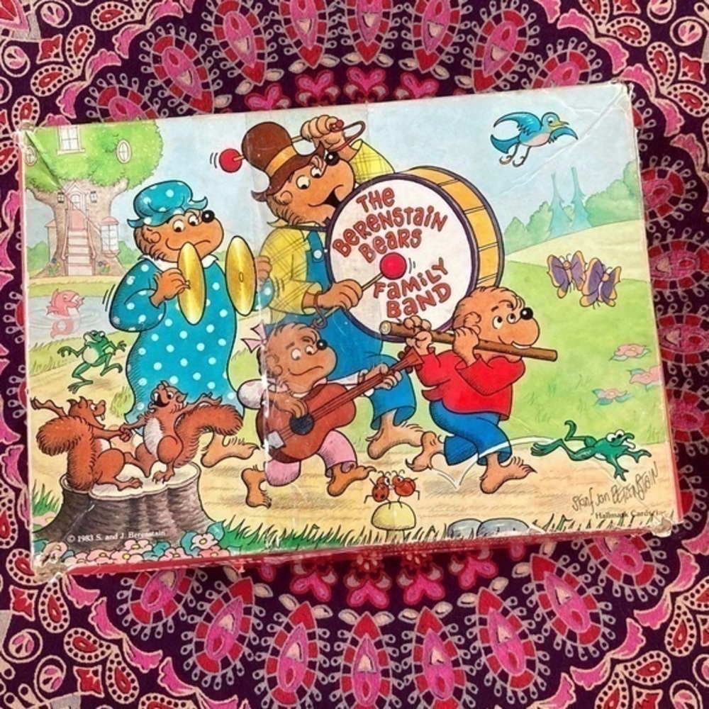 VNTG Bernstain Bears Family Band Puzzle